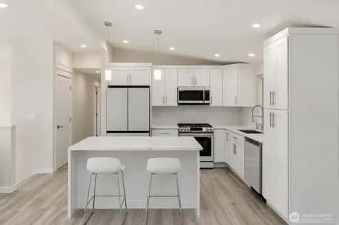 16436 SE 8th Street Bellevue WA 98008