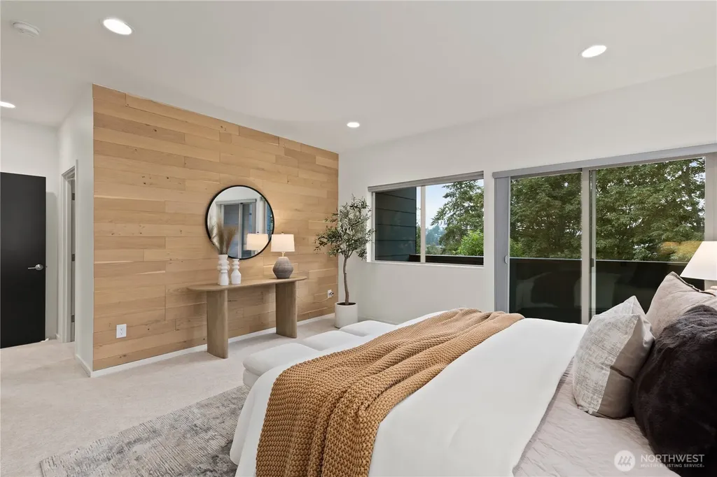 4532 51st Place SW Seattle WA 98116