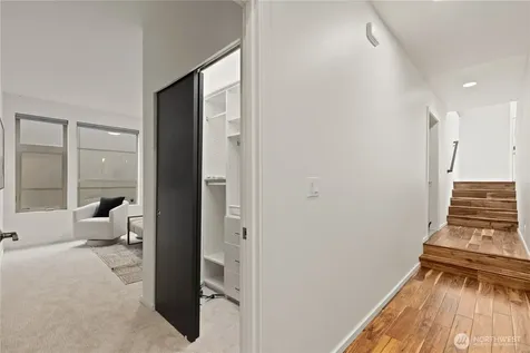 4532 51st Place SW Seattle WA 98116