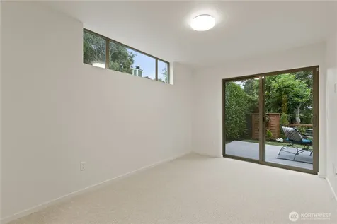 4532 51st Place SW Seattle WA 98116