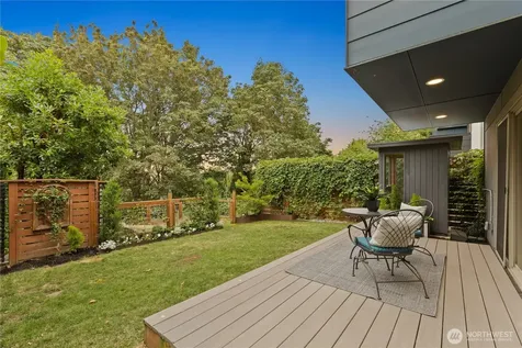 4532 51st Place SW Seattle WA 98116