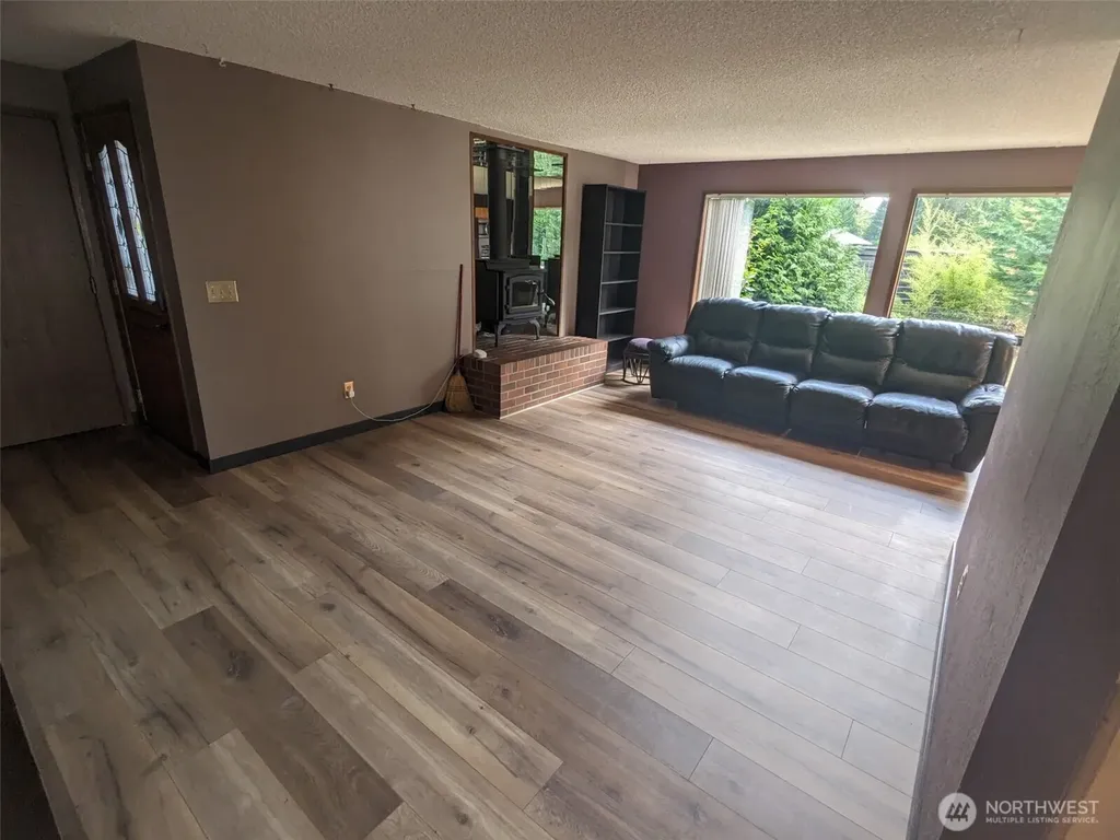 22718 SE 321st Place Kent WA 98042