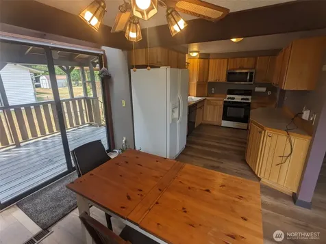22718 SE 321st Place Kent WA 98042