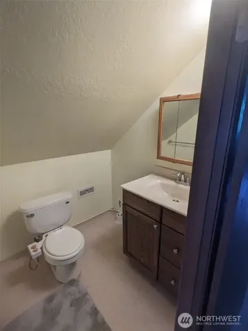 22718 SE 321st Place Kent WA 98042
