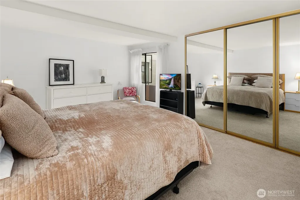 8001 Sand Point NE Seattle WA 98115