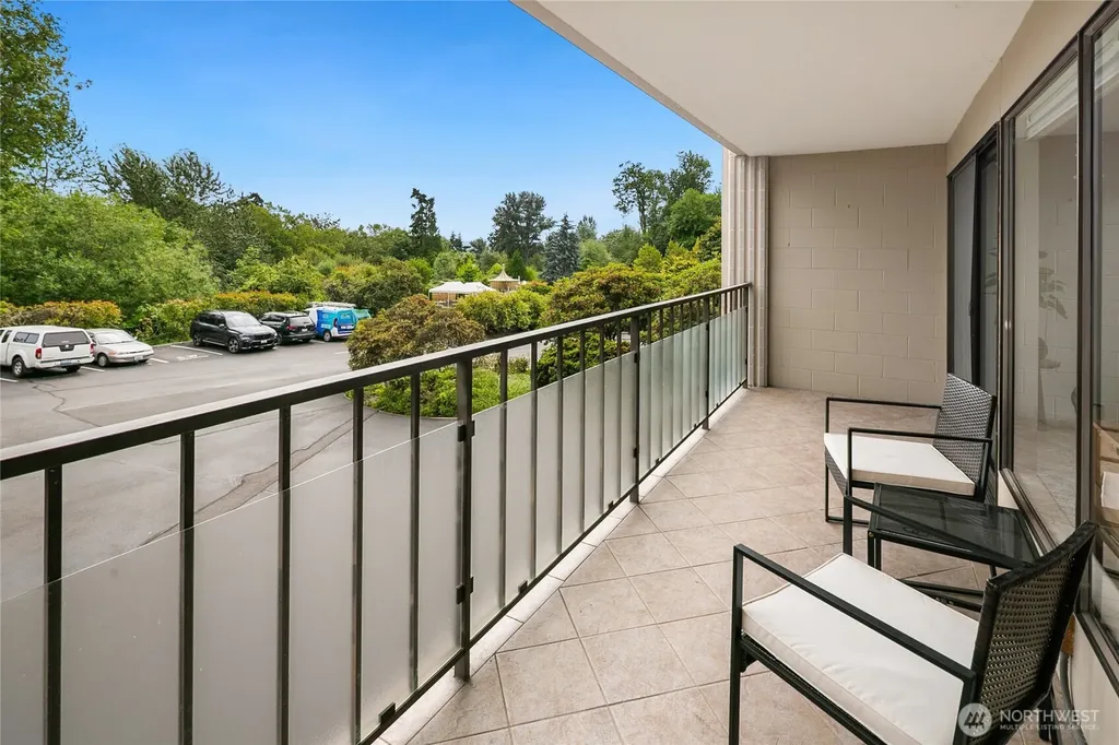 8001 Sand Point NE Seattle WA 98115