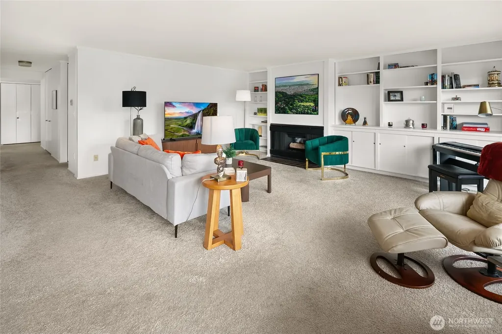8001 Sand Point NE Seattle WA 98115