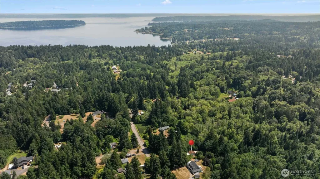 6512 SE Garfield Street Port Orchard WA 98366