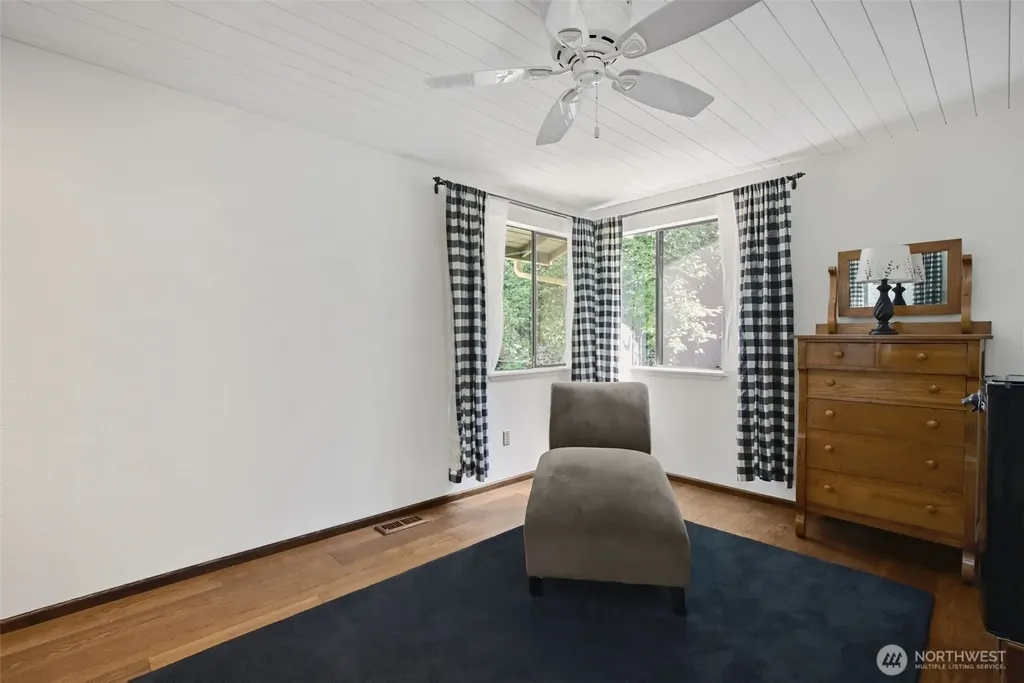 21434 SE 16th Place Sammamish WA 98075
