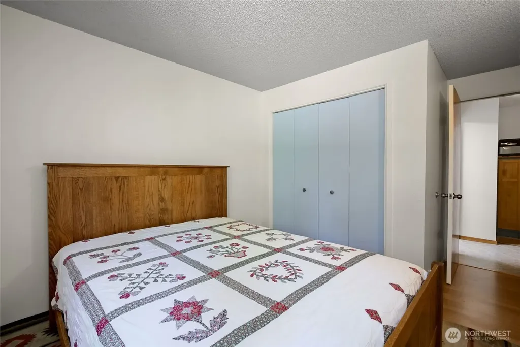 21434 SE 16th Place Sammamish WA 98075