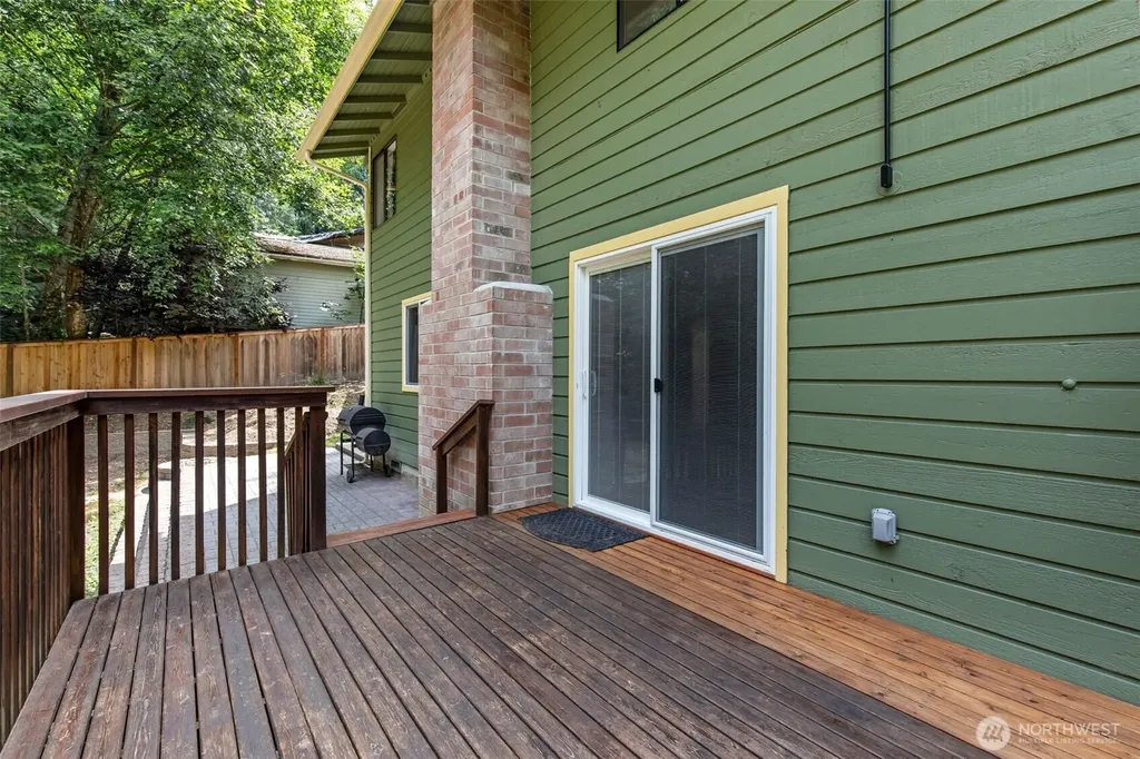 21434 SE 16th Place Sammamish WA 98075