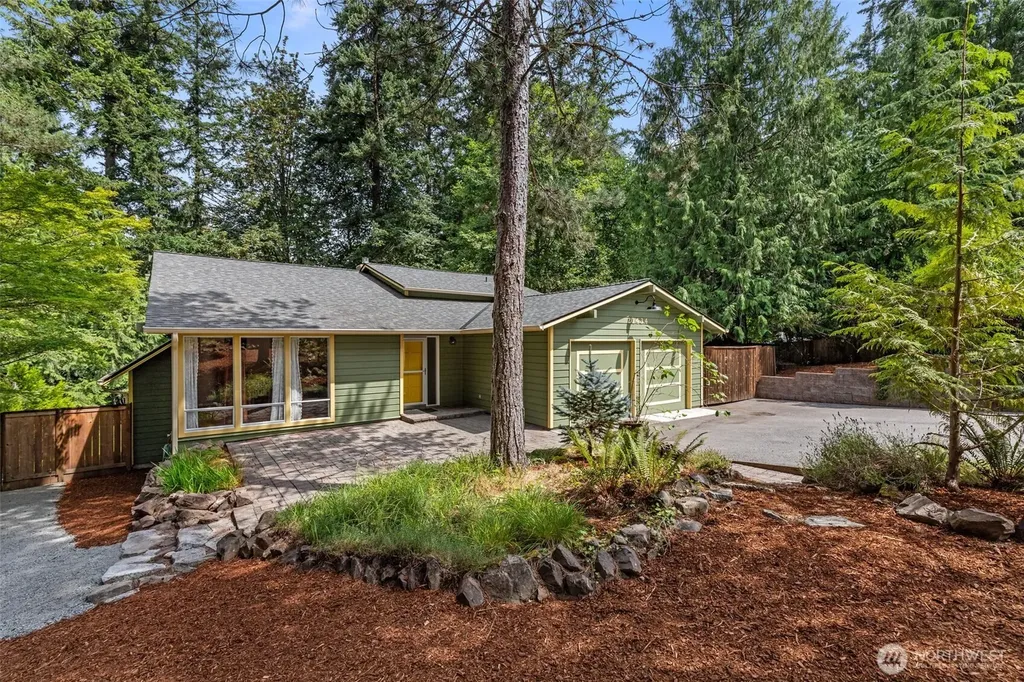 21434 SE 16th Place Sammamish WA 98075