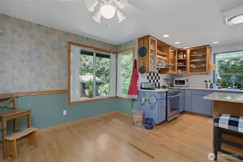21434 SE 16th Place Sammamish WA 98075