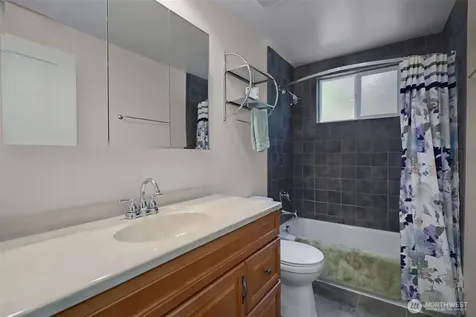 21434 SE 16th Place Sammamish WA 98075