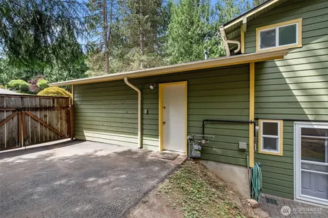 21434 SE 16th Place Sammamish WA 98075