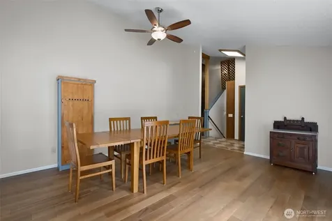 21434 SE 16th Place Sammamish WA 98075