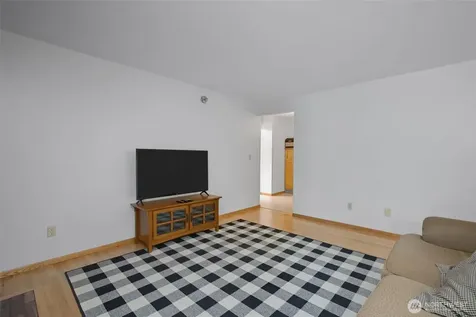 21434 SE 16th Place Sammamish WA 98075