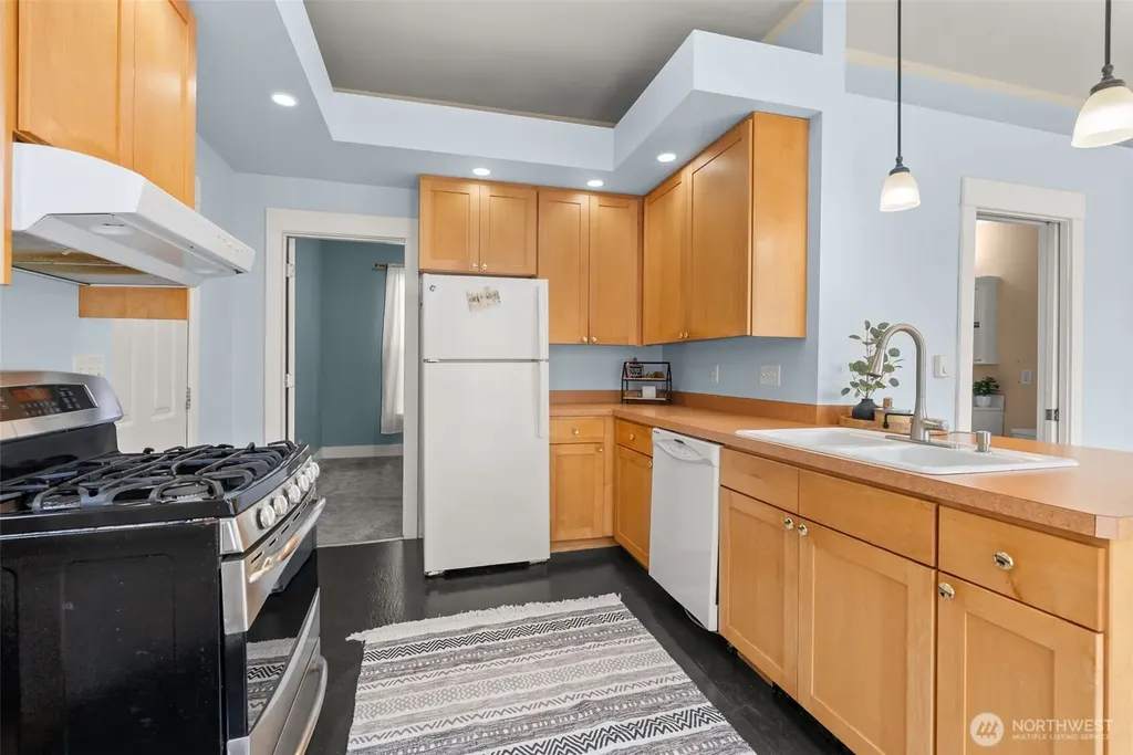 917 Monroe Hoquiam WA 98550
