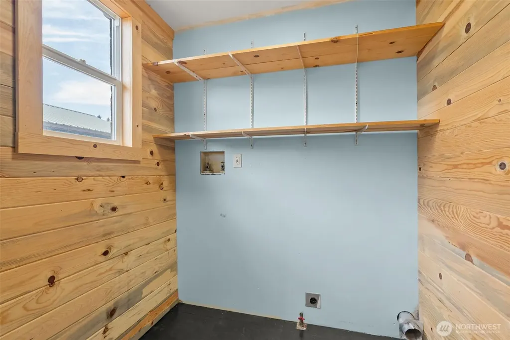 917 Monroe Hoquiam WA 98550