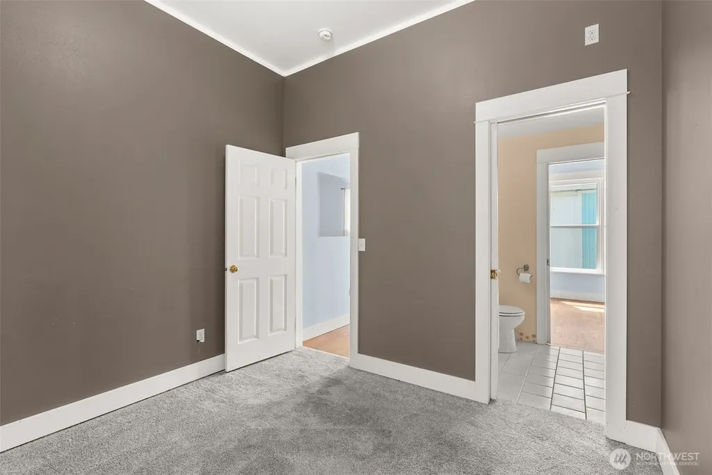917 Monroe Hoquiam WA 98550