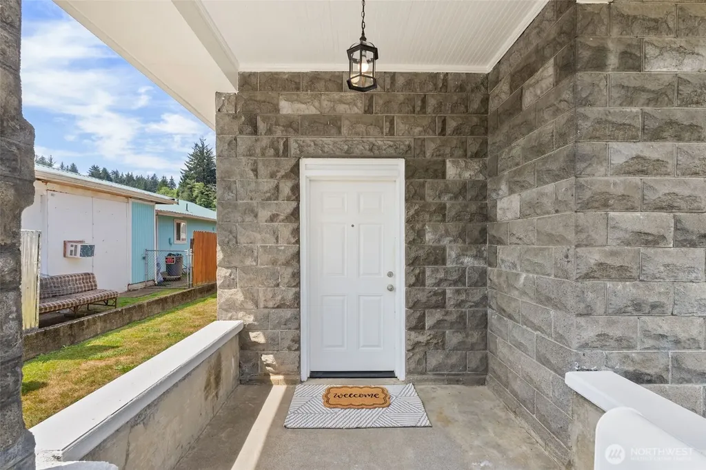 917 Monroe Hoquiam WA 98550