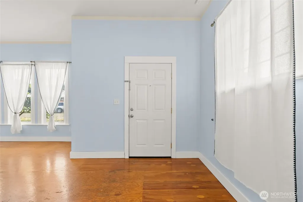 917 Monroe Hoquiam WA 98550