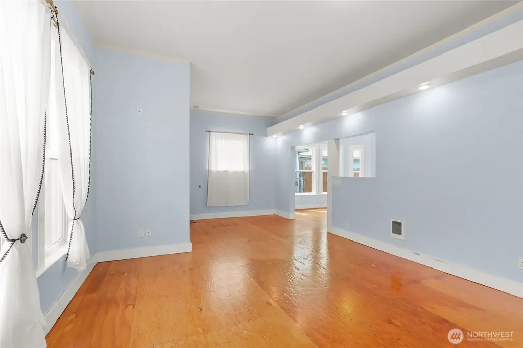 917 Monroe Hoquiam WA 98550