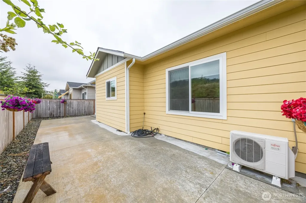 50 Nimbus Sequim WA 98382