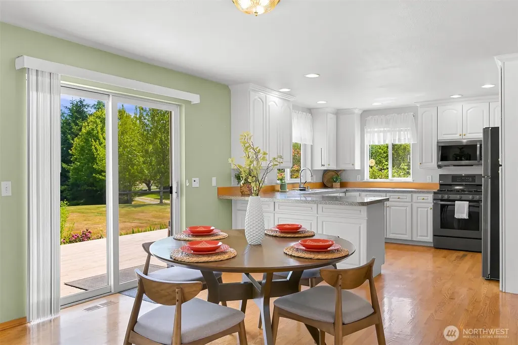 5425 Papetti Lane Bellingham WA 98226