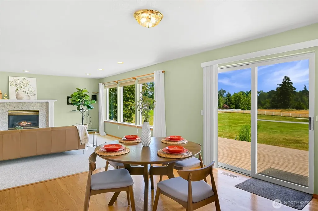 5425 Papetti Lane Bellingham WA 98226