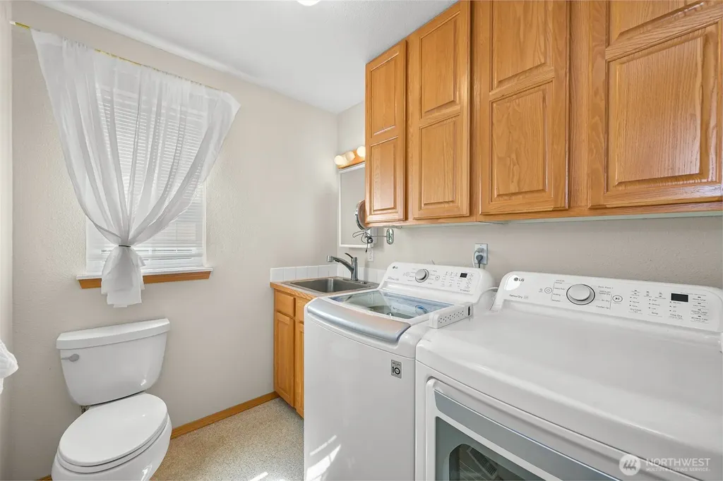 5425 Papetti Lane Bellingham WA 98226