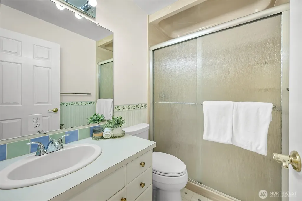5425 Papetti Lane Bellingham WA 98226