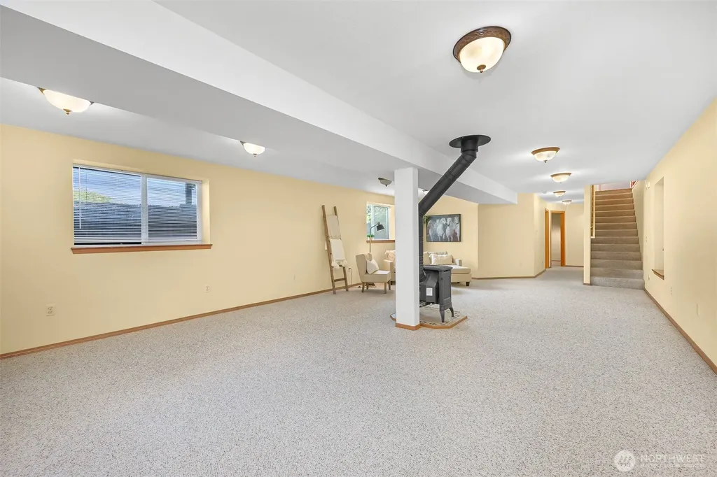 5425 Papetti Lane Bellingham WA 98226