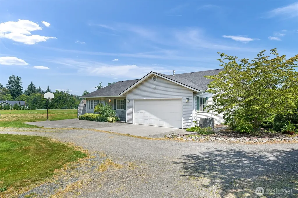 5425 Papetti Lane Bellingham WA 98226