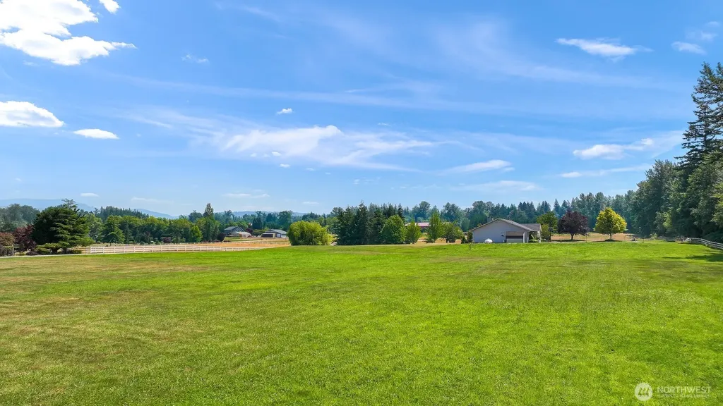 5425 Papetti Lane Bellingham WA 98226