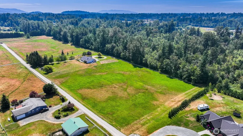 5425 Papetti Lane Bellingham WA 98226