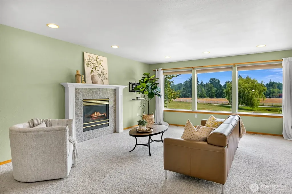 5425 Papetti Lane Bellingham WA 98226