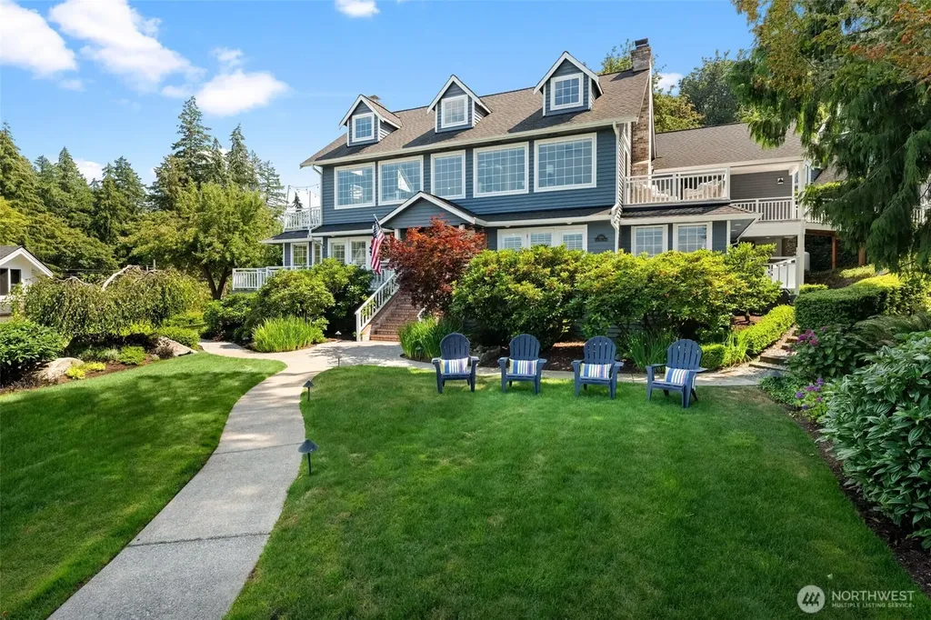 586 North Shore Boulevard Fox Island WA 98333