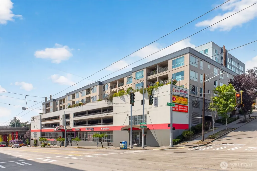 321 10th Avenue S Seattle WA 98104