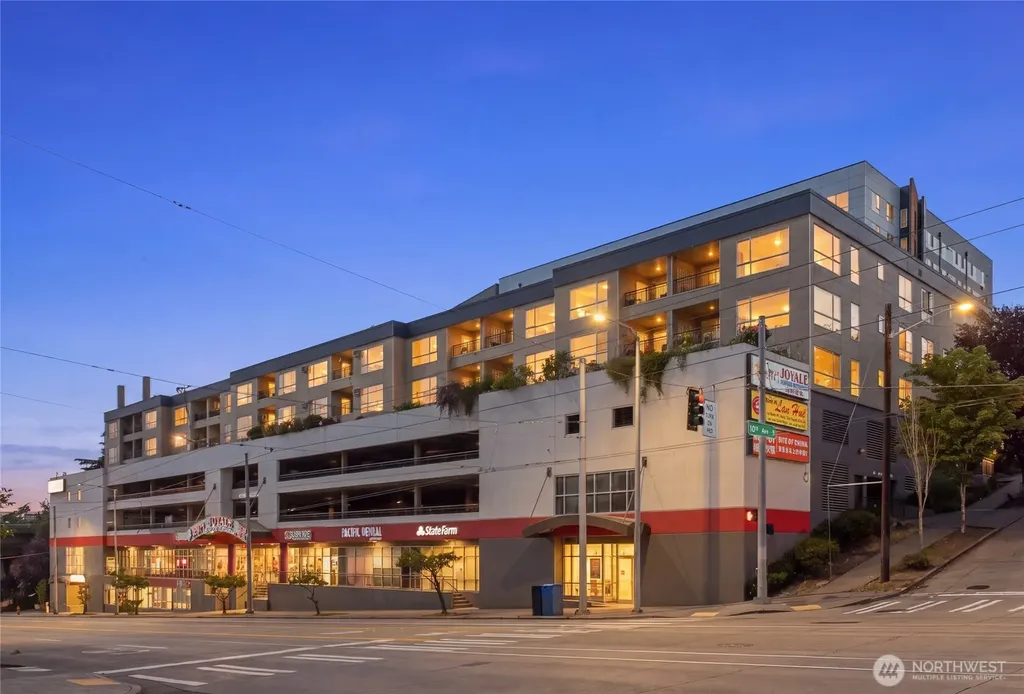 321 10th Avenue S Seattle WA 98104