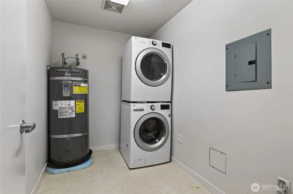 321 10th Avenue S Seattle WA 98104
