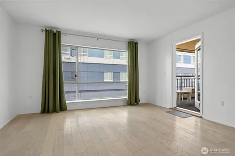 321 10th Avenue S Seattle WA 98104
