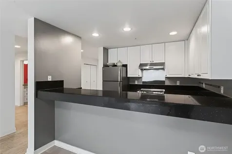 321 10th Avenue S Seattle WA 98104