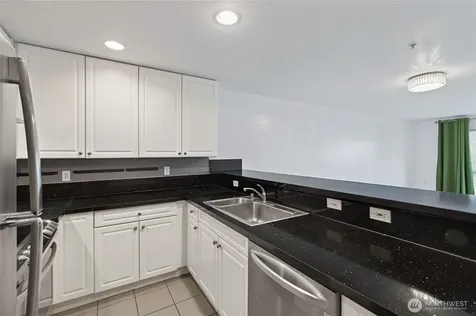 321 10th Avenue S Seattle WA 98104