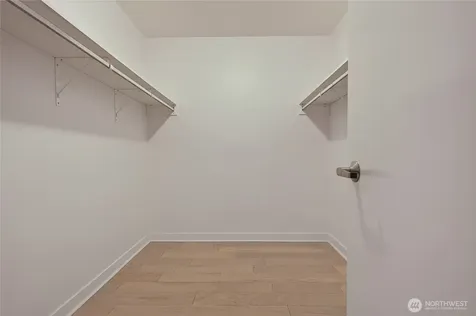 321 10th Avenue S Seattle WA 98104