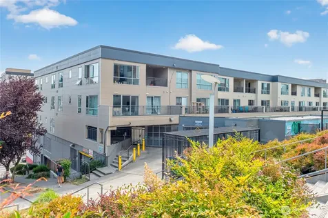 321 10th Avenue S Seattle WA 98104