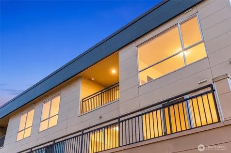 321 10th Avenue S Seattle WA 98104