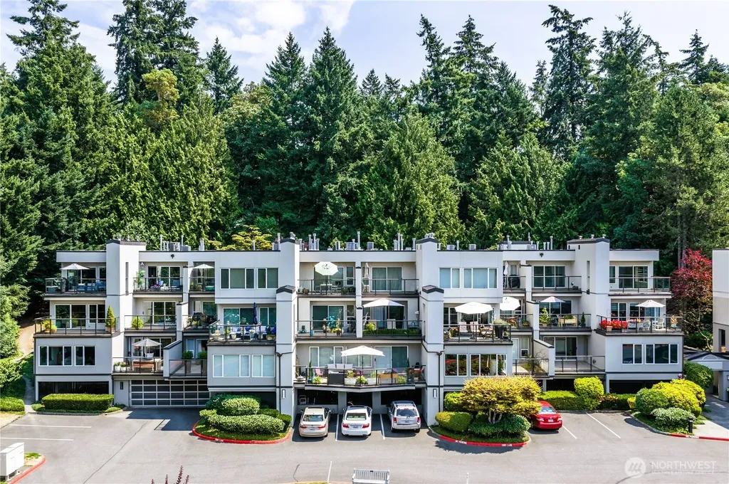 11122 NE 41st Drive Kirkland WA 98033