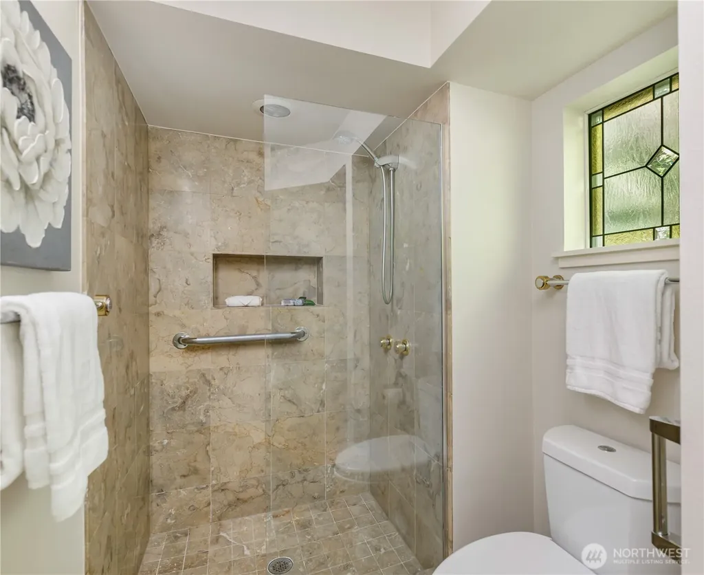 11122 NE 41st Drive Kirkland WA 98033