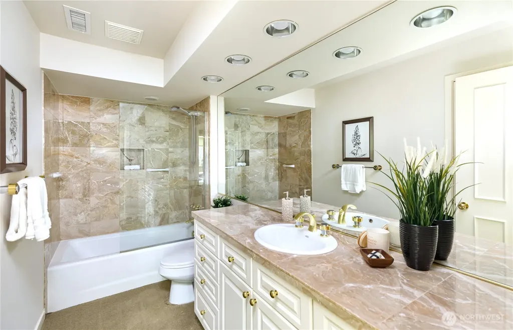 11122 NE 41st Drive Kirkland WA 98033